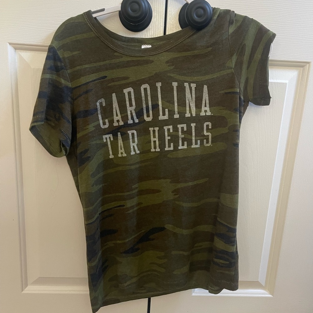 medium t shirt